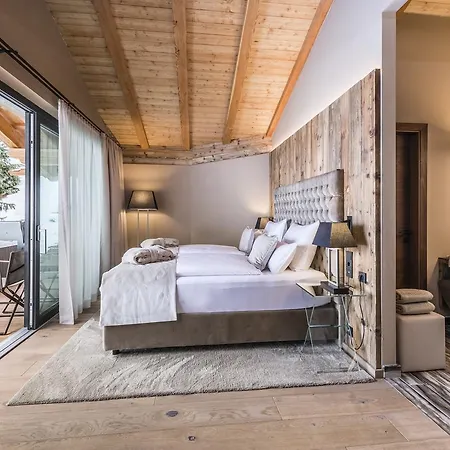 Montchalet Hotel Ortisei