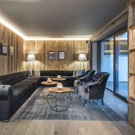 Hotel Montchalet 5*